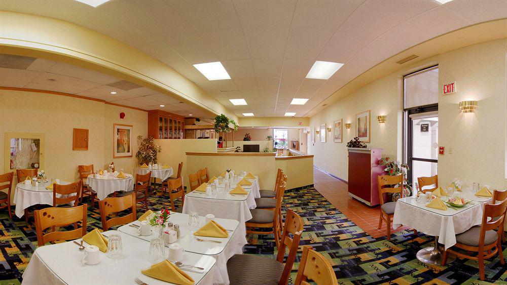 Hotel Emerald & Airport Calgary